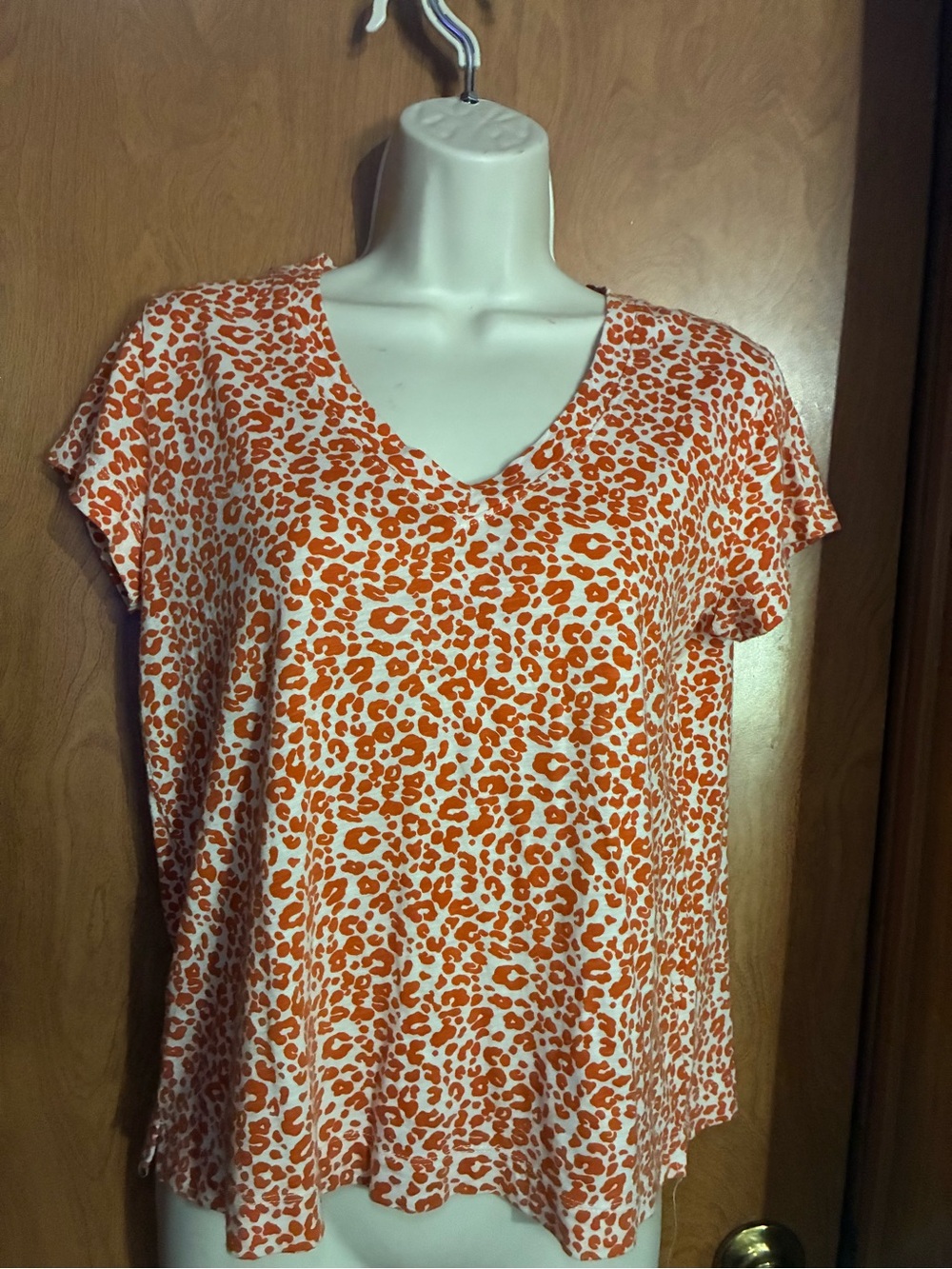 LOFT Orange Leopard Print V-Neck Short Sleeve Top size S